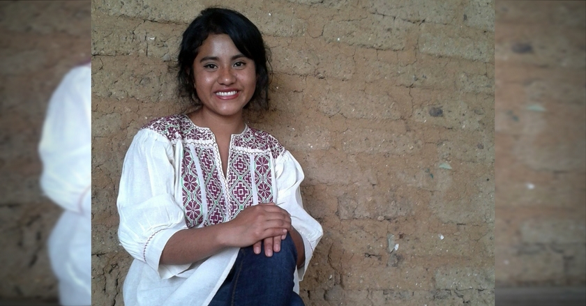 Gana poeta oaxaqueña premio Cenzontle 2017 en lenguas originarias