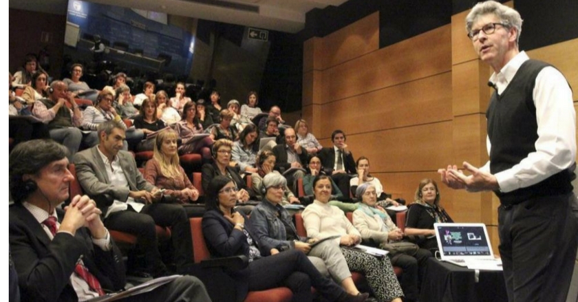 El silencio de la mayoría de hombres permite que una minoría maltrate mujeres