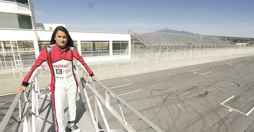 En el mundo hay 4 mujeres piloto y una es mexicana, de 17 años