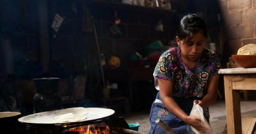 Los hogares mexicanos encabezados por mujeres crecen en 2017