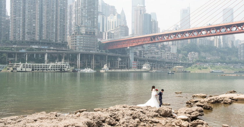 En China, las mujeres son presionadas para volver al hogar y dedicarse a la maternidad