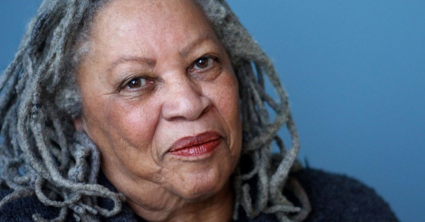 Toni Morrison y el arte de vivir en el presente (sin ser devorados por él)