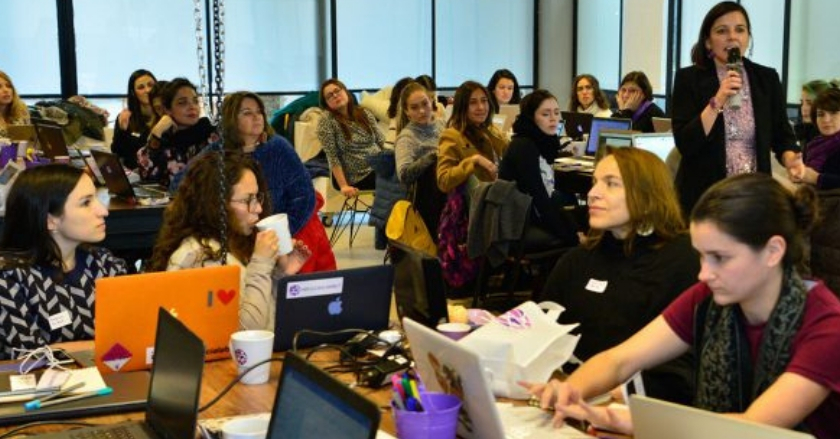La latina que impulsa a las mujeres en la Cuarta Revolución Industrial