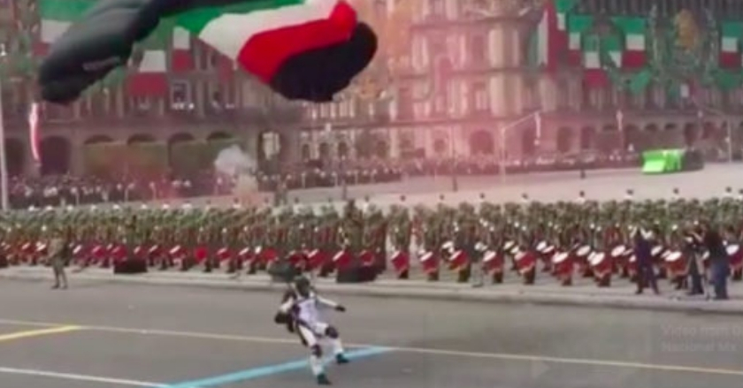Cecilia Canto, primera mujer paracaidista en el Desfile Militar