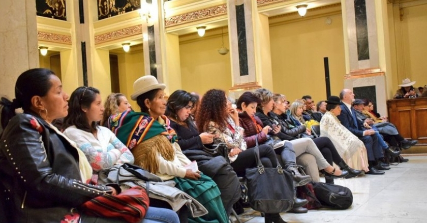 Cómo Bolivia se convirtió en el segundo país del mundo con mayor participación de mujeres en política