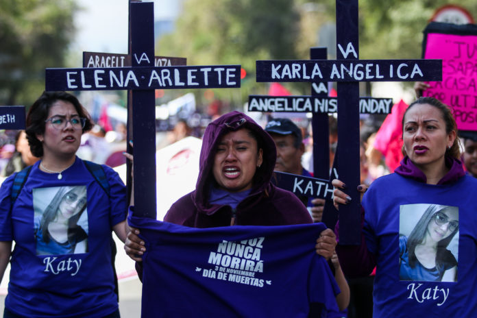 En México asesinan a 10 mujeres al día, alerta CNDH
