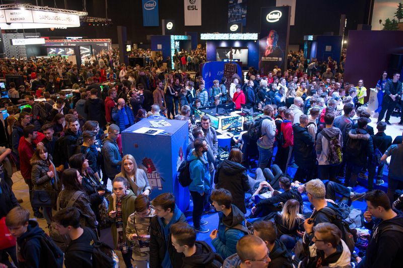 La lenta inclusión de las mujeres en el universo de los eSports