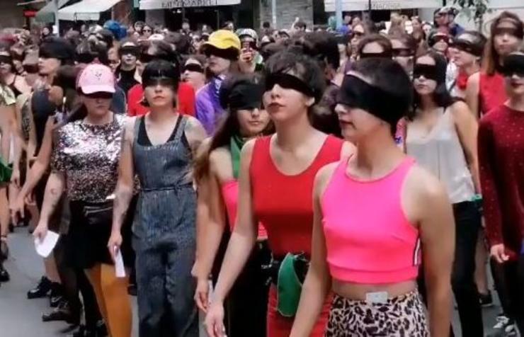 VIDEOS: Mujeres protestan en la CdMx contra la violencia de género: “¡El violador eres tú!”