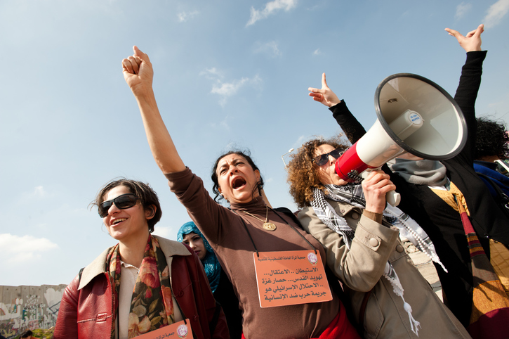 De las mariposas Mirabal al glitter rosa, el activismo feminista no se detiene