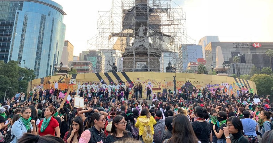 Marcha del #25N: Mujeres protestan contra violencia machista y feminicidios