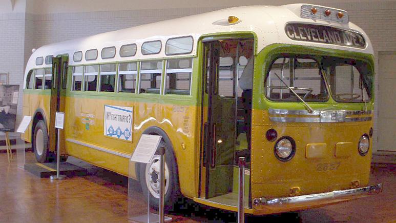 Se cumplen 60 años del día que Rosa Parks se negó a ceder su asiento y cambió la historia