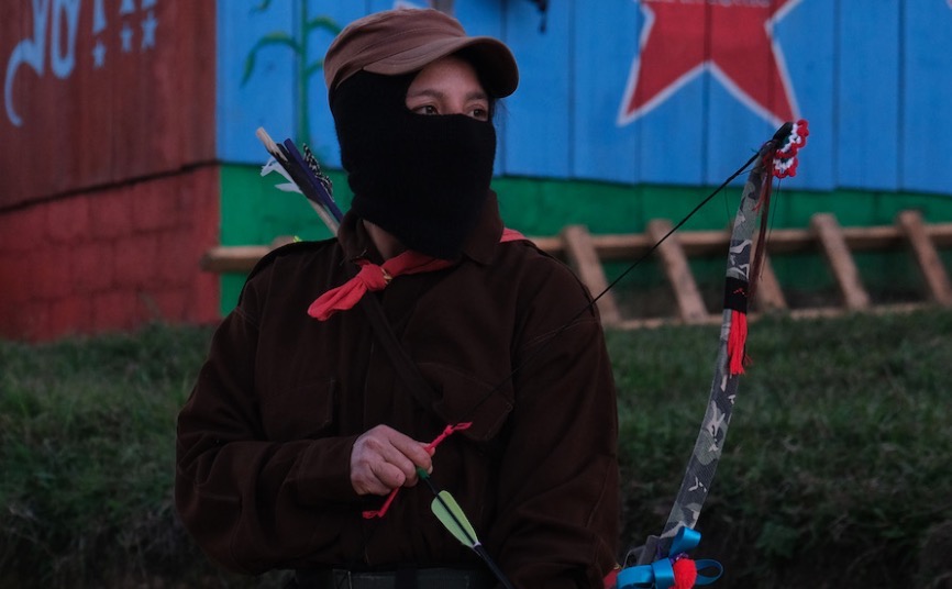 Mujeres, defendámonos con piedras y palos. Y si no hay, con las uñas, piden las zapatistas