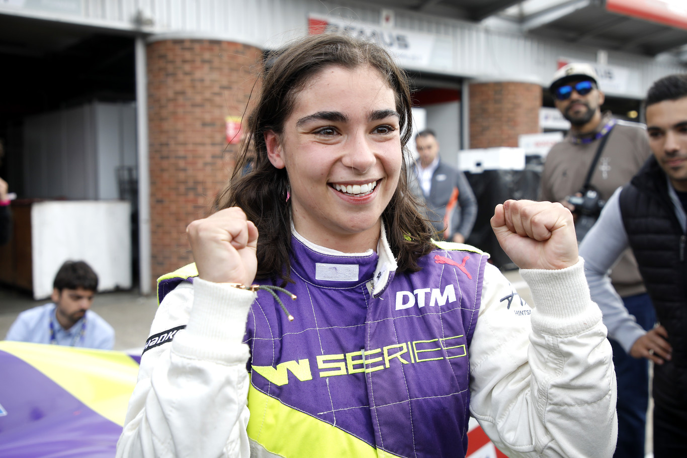 La W Series, campeonato conformado sólo por mujeres piloto, llega a México