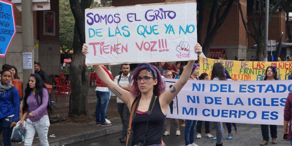 Organización México Evalúa, analiza la violencia contra las mujeres