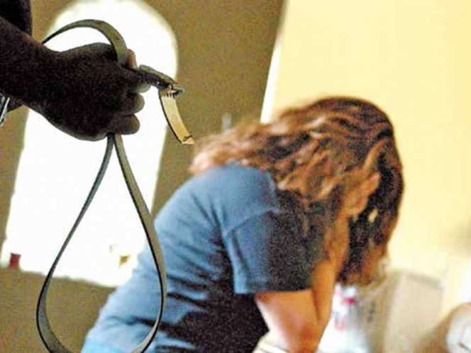 155 mujeres piden auxilio cada hora; aumenta la violencia de género en cuarentena