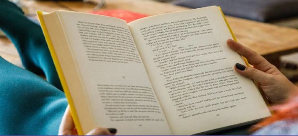 Una encuesta busca descubrir los hábitos de lectura de las mujeres