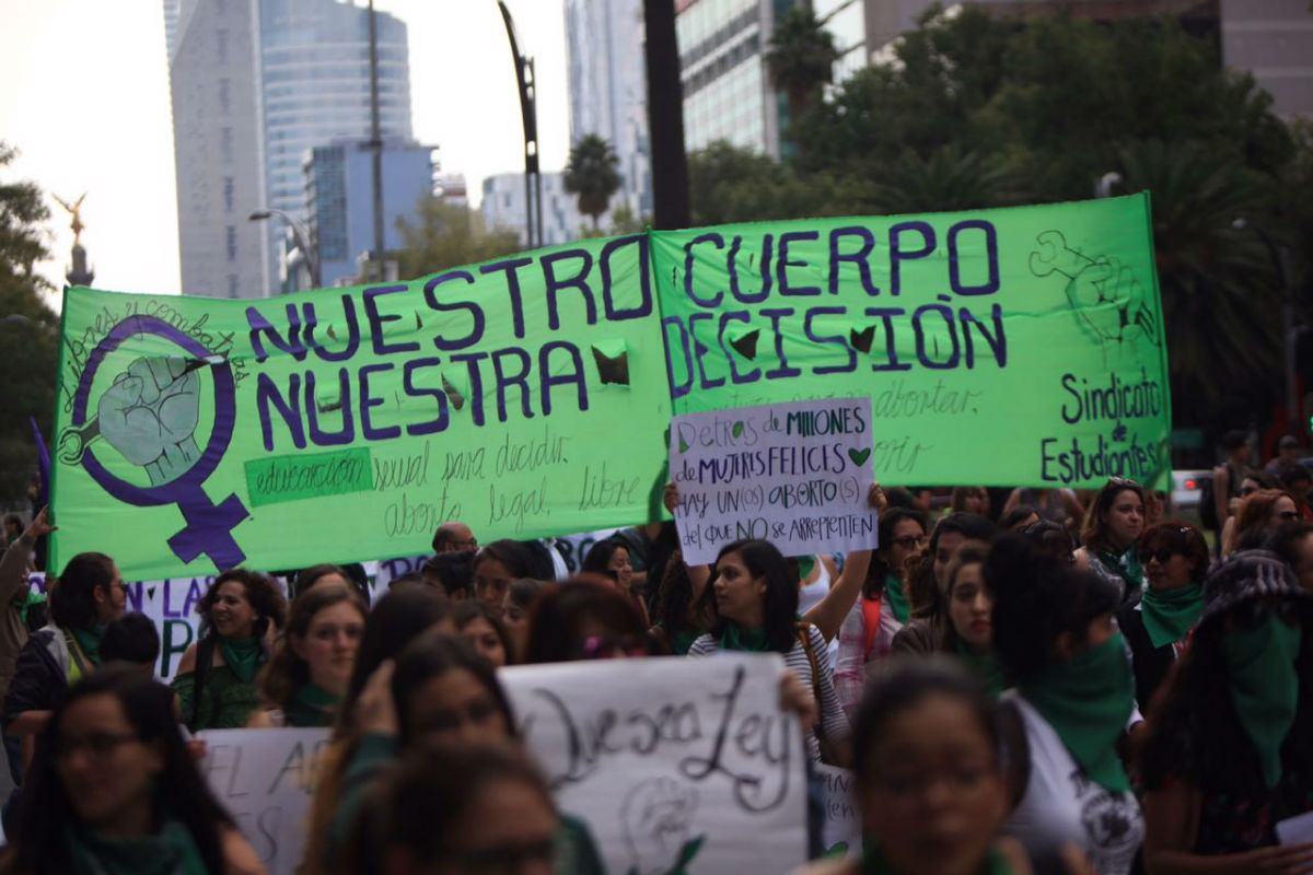 Suprema Corte propone despenalizar aborto por violar derechos humanos de mujeres