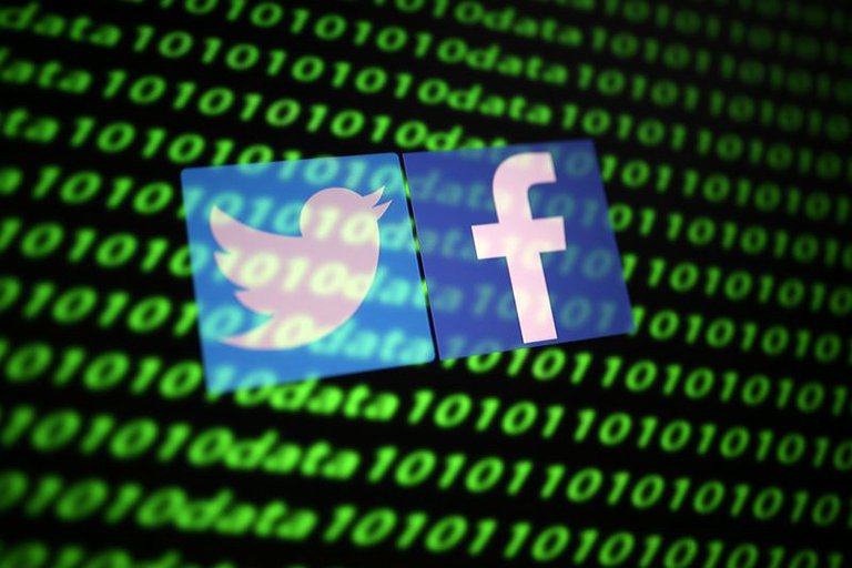 La violencia digital hace retroceder a las mujeres periodistas en las redes sociales