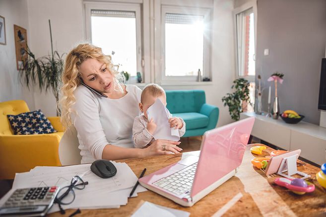 ¿Qué son los cuidados y por qué afectan el avance de los derechos de mujeres?