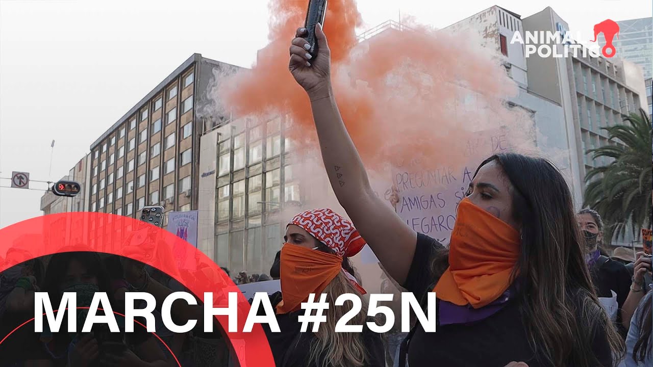 Mujeres marchan para exigir alto a la violencia en CDMX
