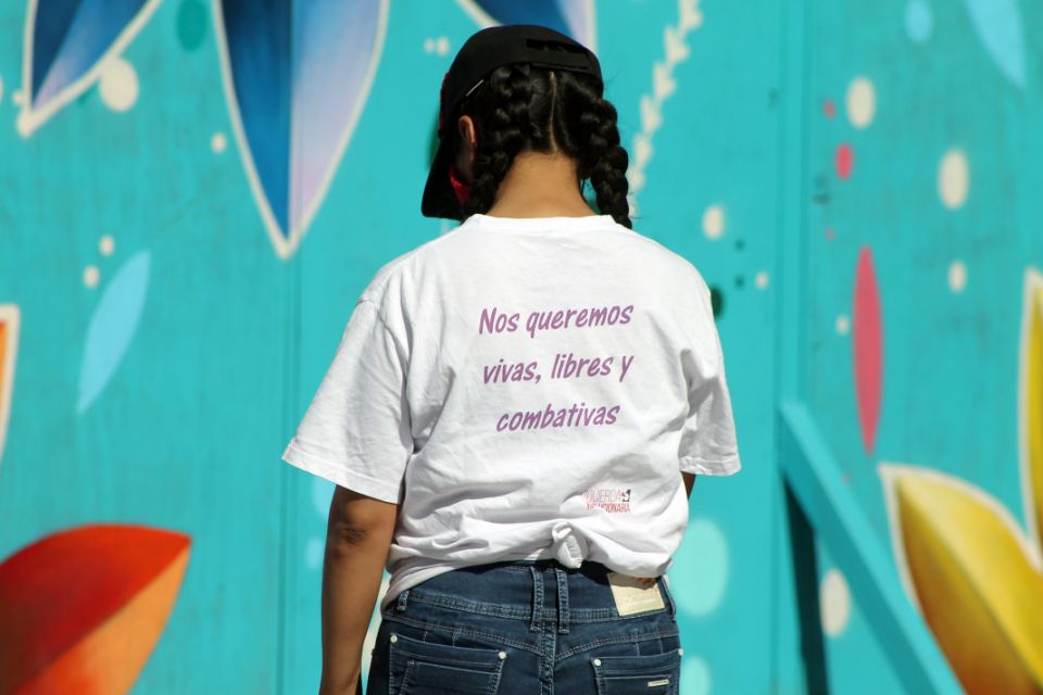 El feminismo que busca llevar justicia para las mujeres agredidas en las redes sociales
