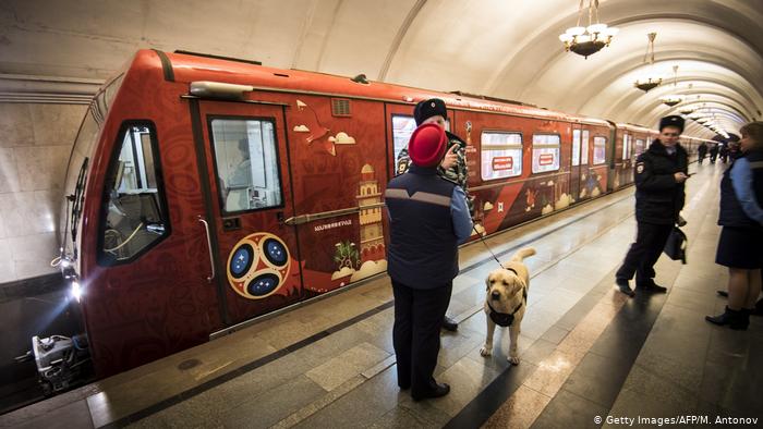 El metro de Moscú hace historia con las primeras mujeres conductoras