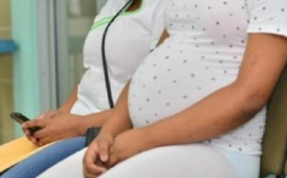 Inegi: 17 de cada 100 embarazos en México son de mujeres adolescentes