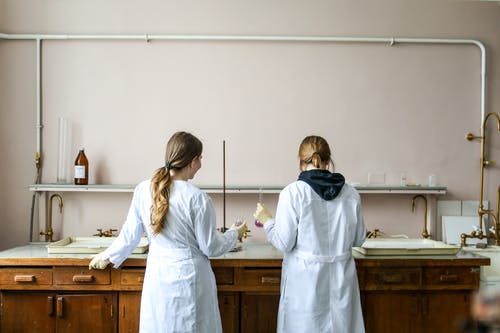 Importancia de las mujeres mexicanas en el sector biofarmacéutico