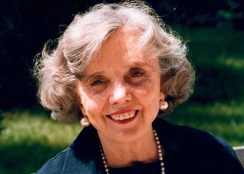 Por su fuerza, la escritura de mujeres ya no es acto casero: Poniatowska