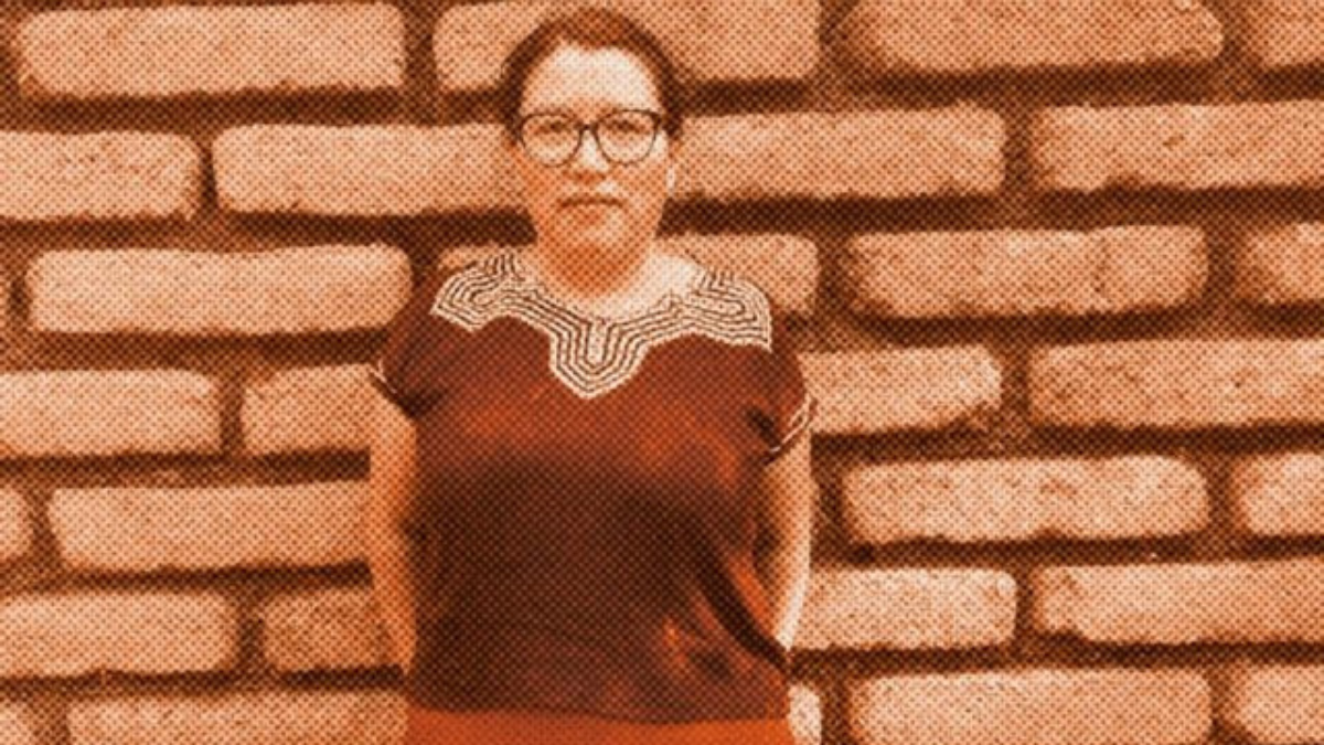 Conoce a Yasnara Aguilar, la mujer que trabaja con la diversidad lingüística