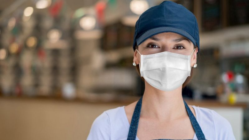 Coronavirus: los 3 países de América Latina donde más cayó el empleo femenino (y qué están haciendo para recuperarlo)