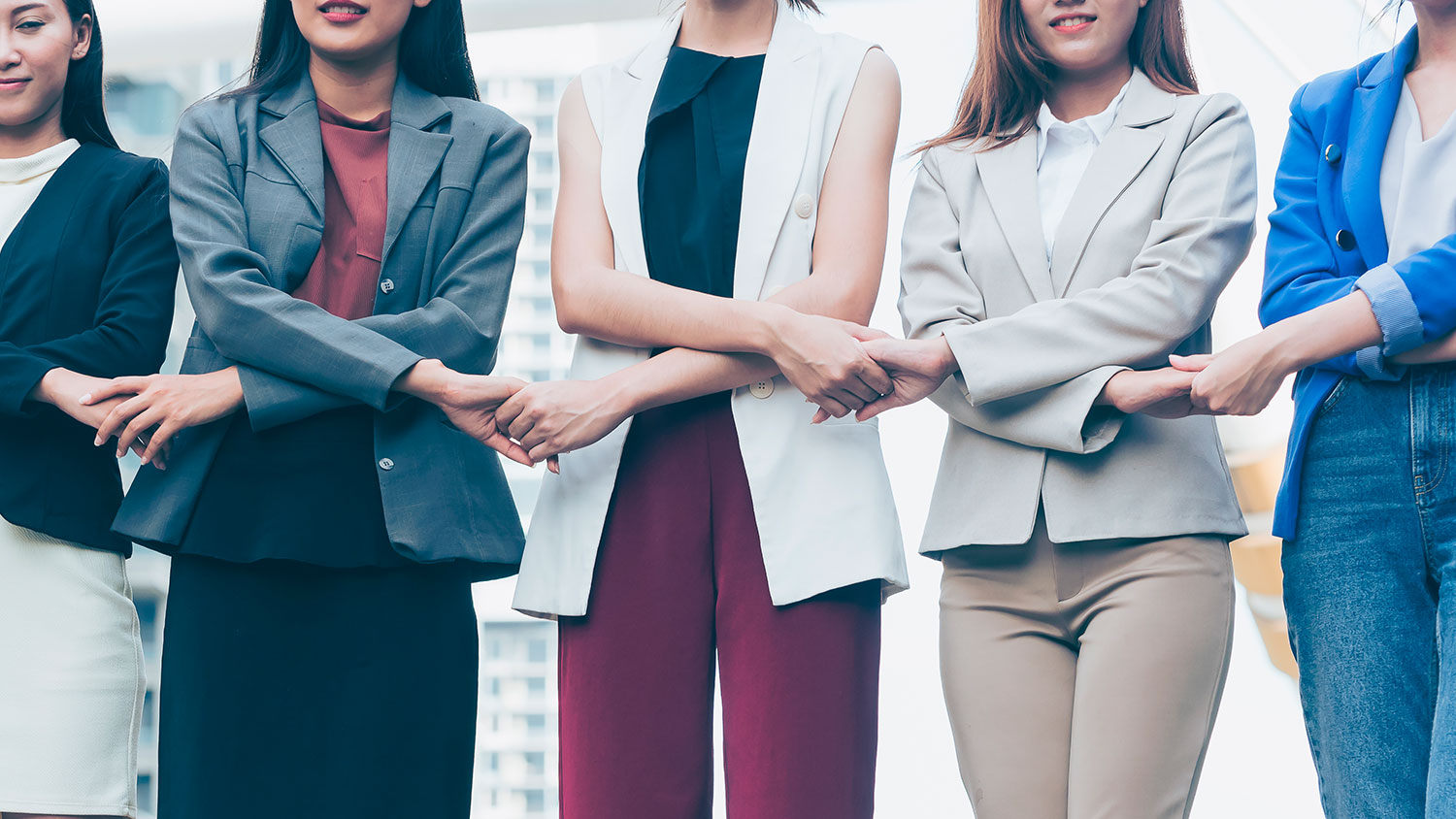 Mujeres líderes por un futuro igualitario en el mundo de COVID-19