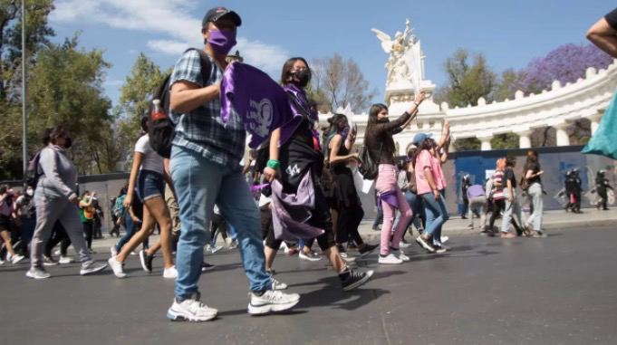 Las mujeres consideran que la 4T manejó mal las protestas del #8M