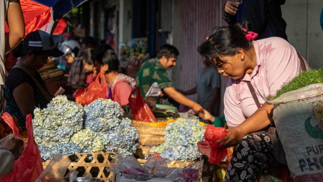 Las mujeres ‘informales’ aportan 9 mdp diarios al PIB… y tienen más riesgo de ser pobres