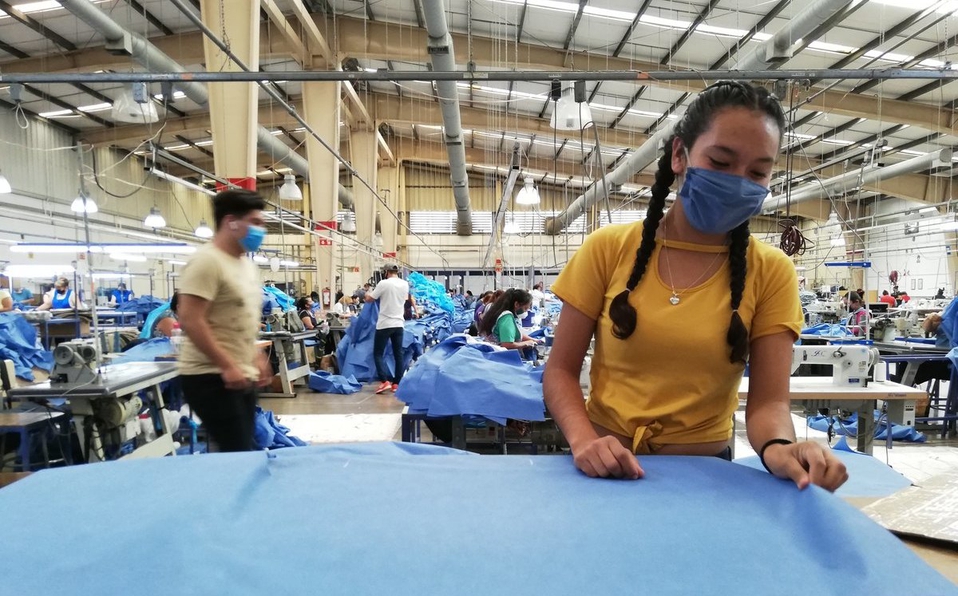 Nivel de escolaridad y participación en mercado laboral de mujeres crece en México