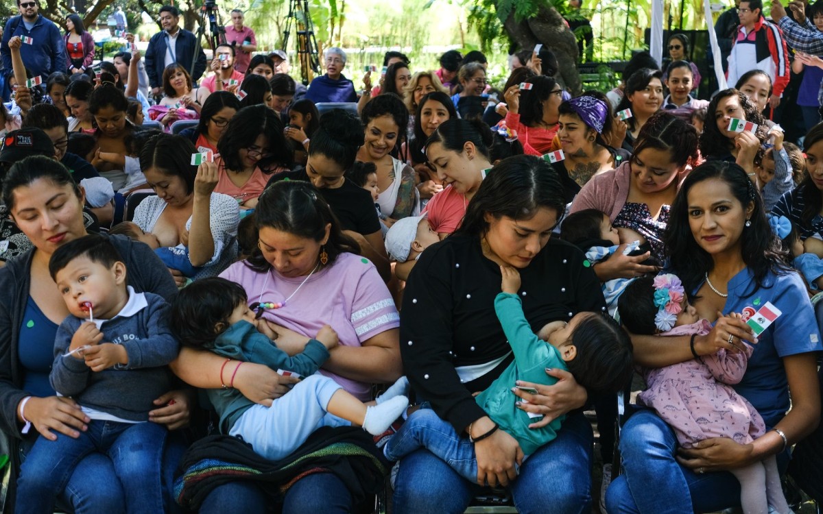 Senado aprueba garantizar derecho de las mujeres a amamantar en espacios públicos
