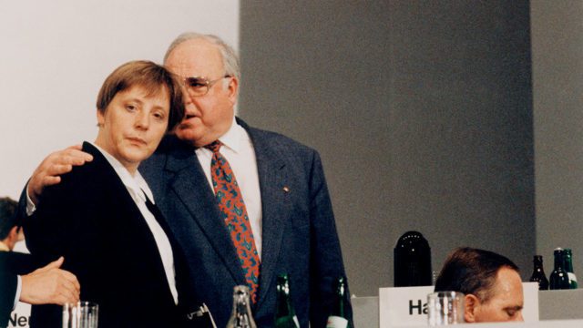 Angela Merkel, la mujer más poderosa, pone fin a una era