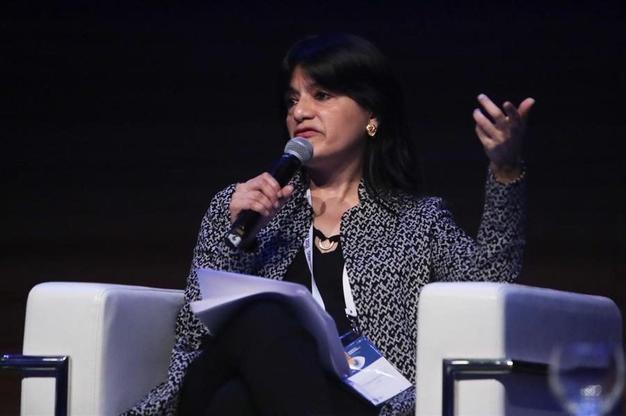 Mujeres periodistas, más expuestas a la violencia en línea que sus compañeros