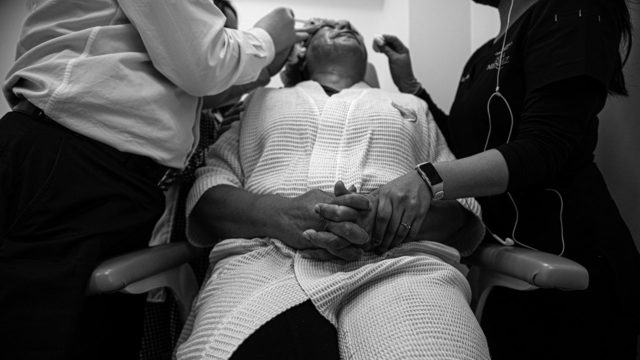 Ataques a mujeres con ácido, sin castigo y con un largo tratamiento