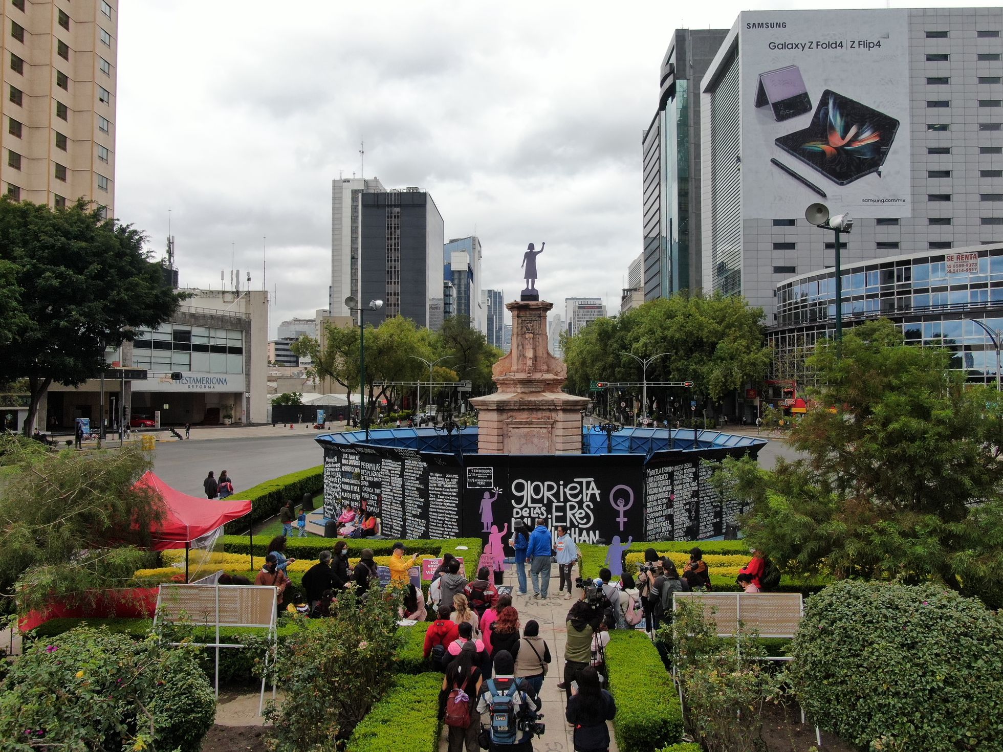 La batalla para evitar el derribo de la ‘Glorieta de las mujeres que luchan’