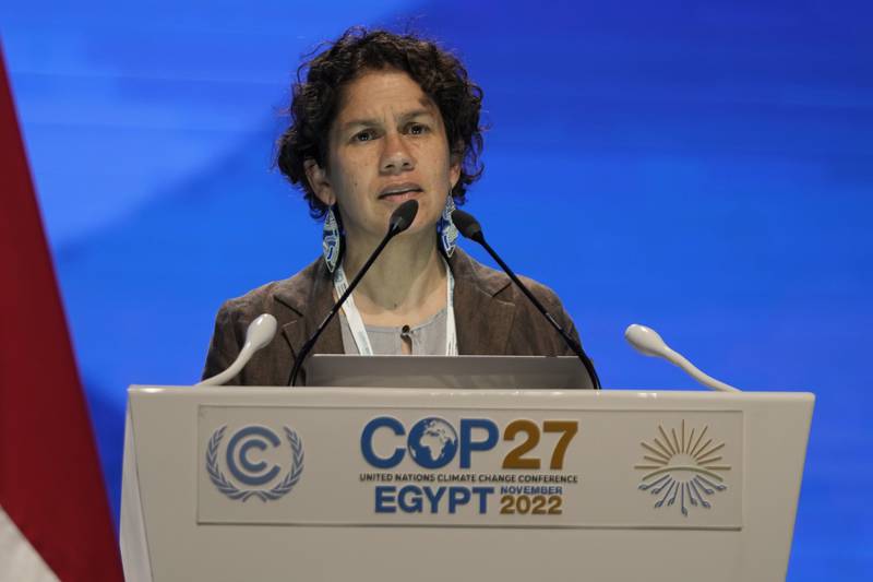 Las mujeres negocian el tema más duro en COP27: reparaciones