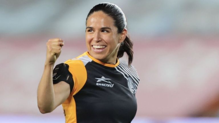 Árbitra mexicana Karen Díaz debutó en una Copa del Mundo con duelo entre Marruecos y Croacia