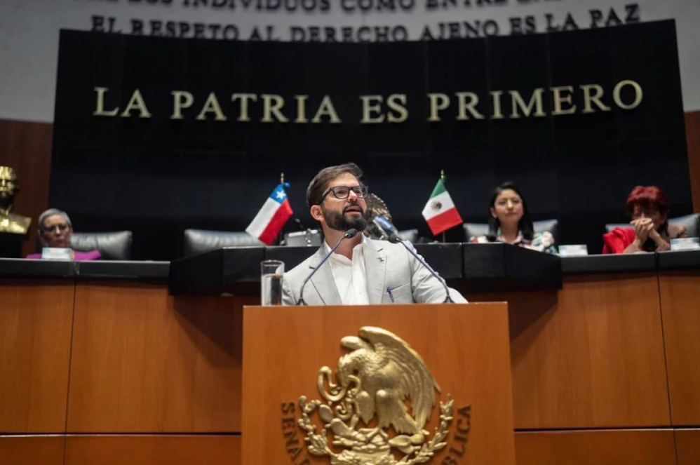 Ante el Senado, Boric condena la violencia contra las mujeres en México