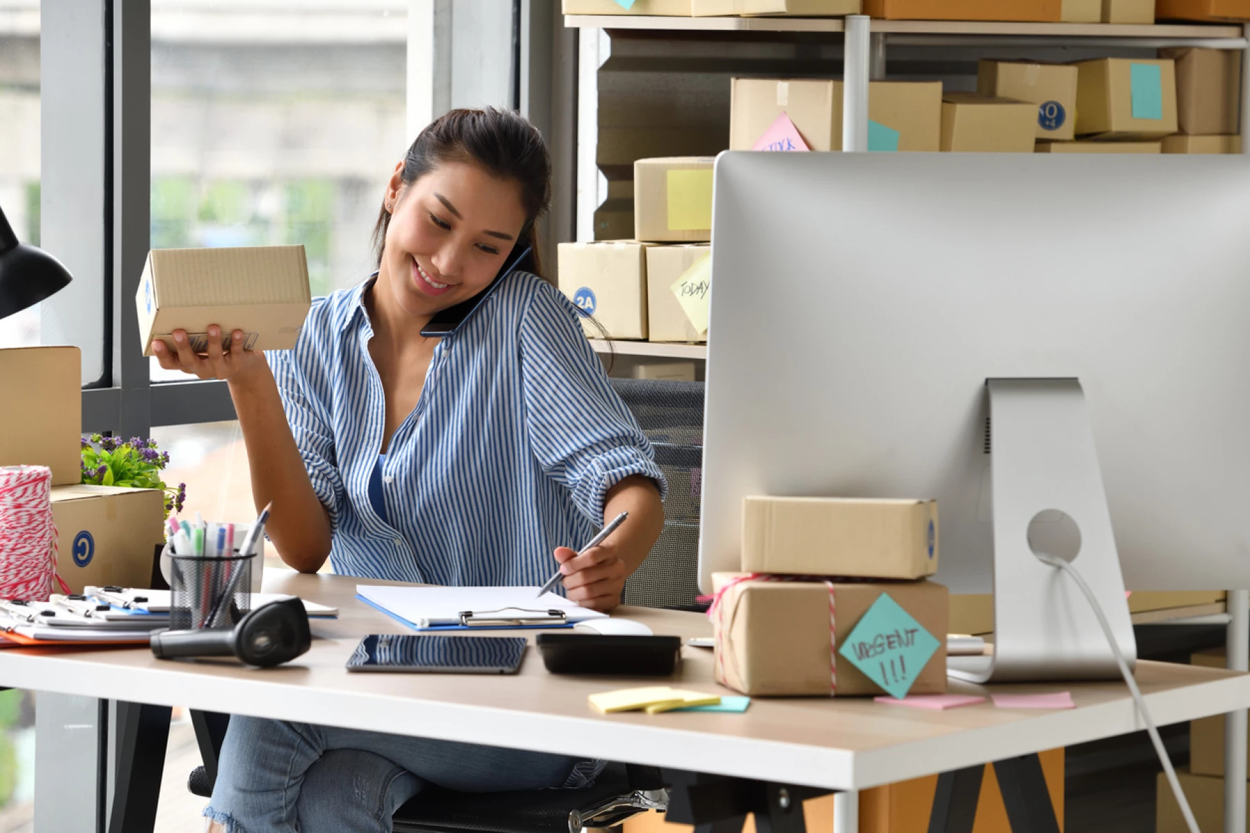 Las mujeres y el comercio electrónico, en pro de un futuro más inclusivo