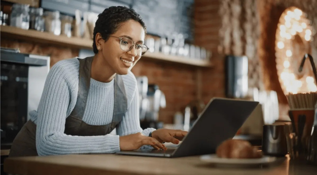 De los emprendedores mexicanos en Estados Unidos, el 49% son mujeres
