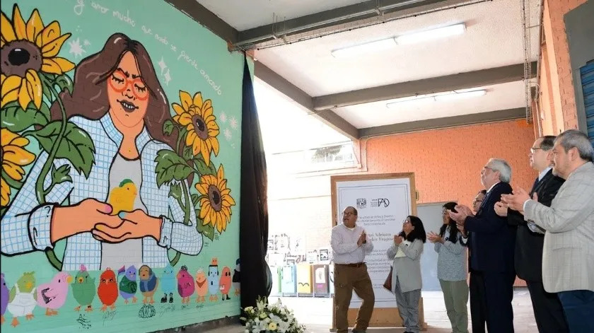 Con mural en la UNAM, realizan homenaje a Yaretzi tras morir por choque del Metro en Línea 3
