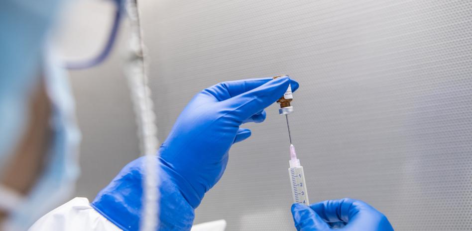 EU inicia estudio en mujeres voluntarias de primera vacuna contra el cáncer de mama