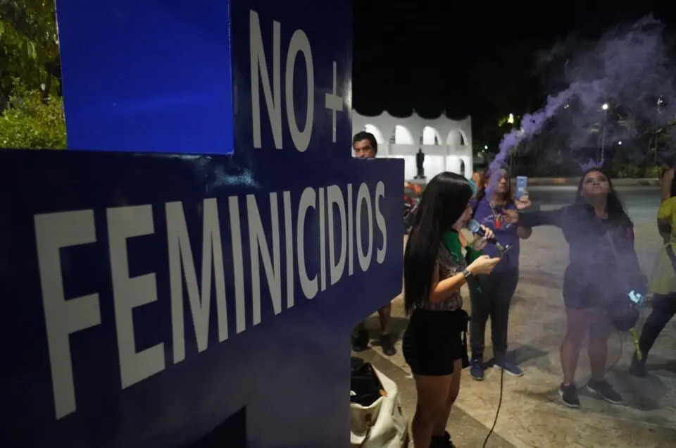 Gobierno de AMLO castiga la política de género: tres programas para mujeres tuvieron recortes en 2022