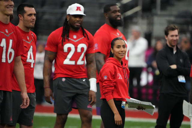 La mexicana Diana Flores, Campeona de Flag Football, estelariza comercial del medio tiempo del Super Bowl