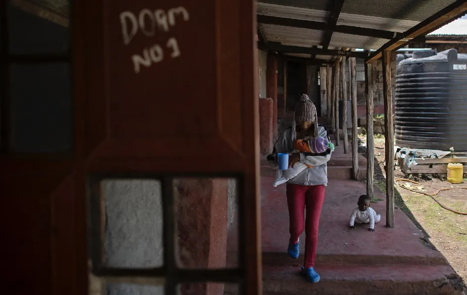 En Kenia, ciudad sirve de refugio a mujeres maltratadas; no pueden entrar hombres